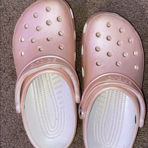 rose gold crocs